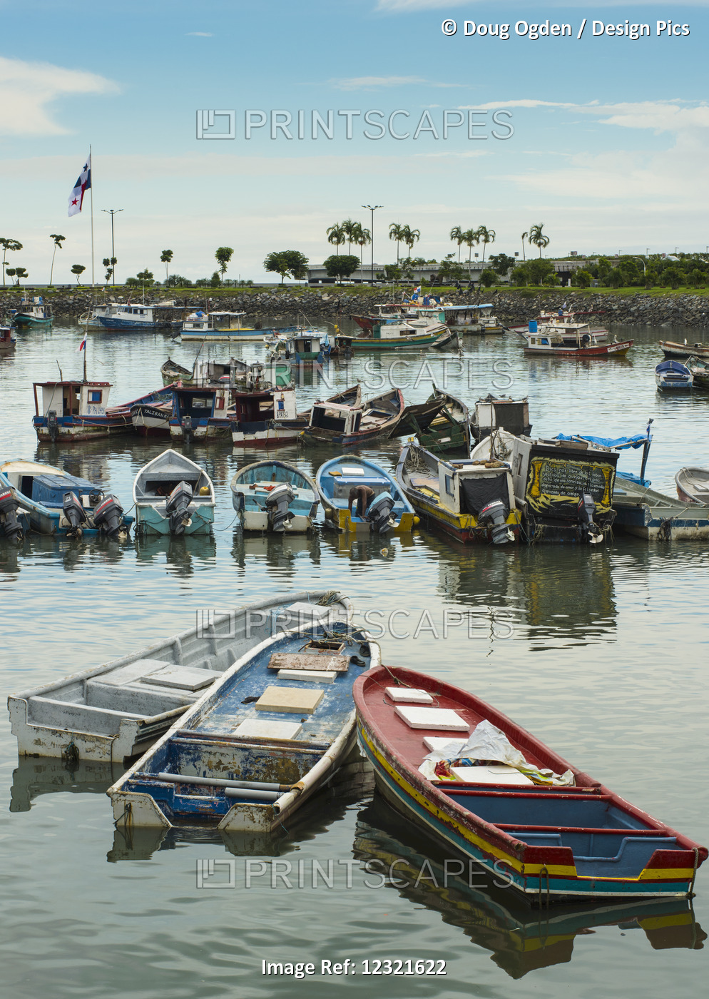 Fishing Boats In The Panama City Commercial Fish Market Harbour, Some Working ...