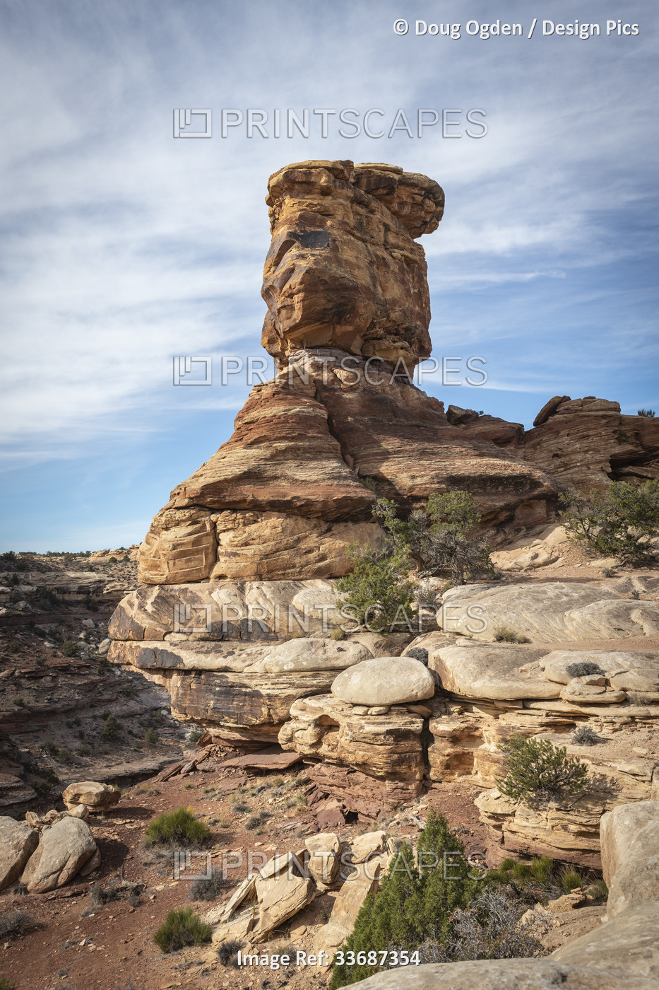 Stacked rocks and interesting geology at Big Spring Canyon Overlook in ...